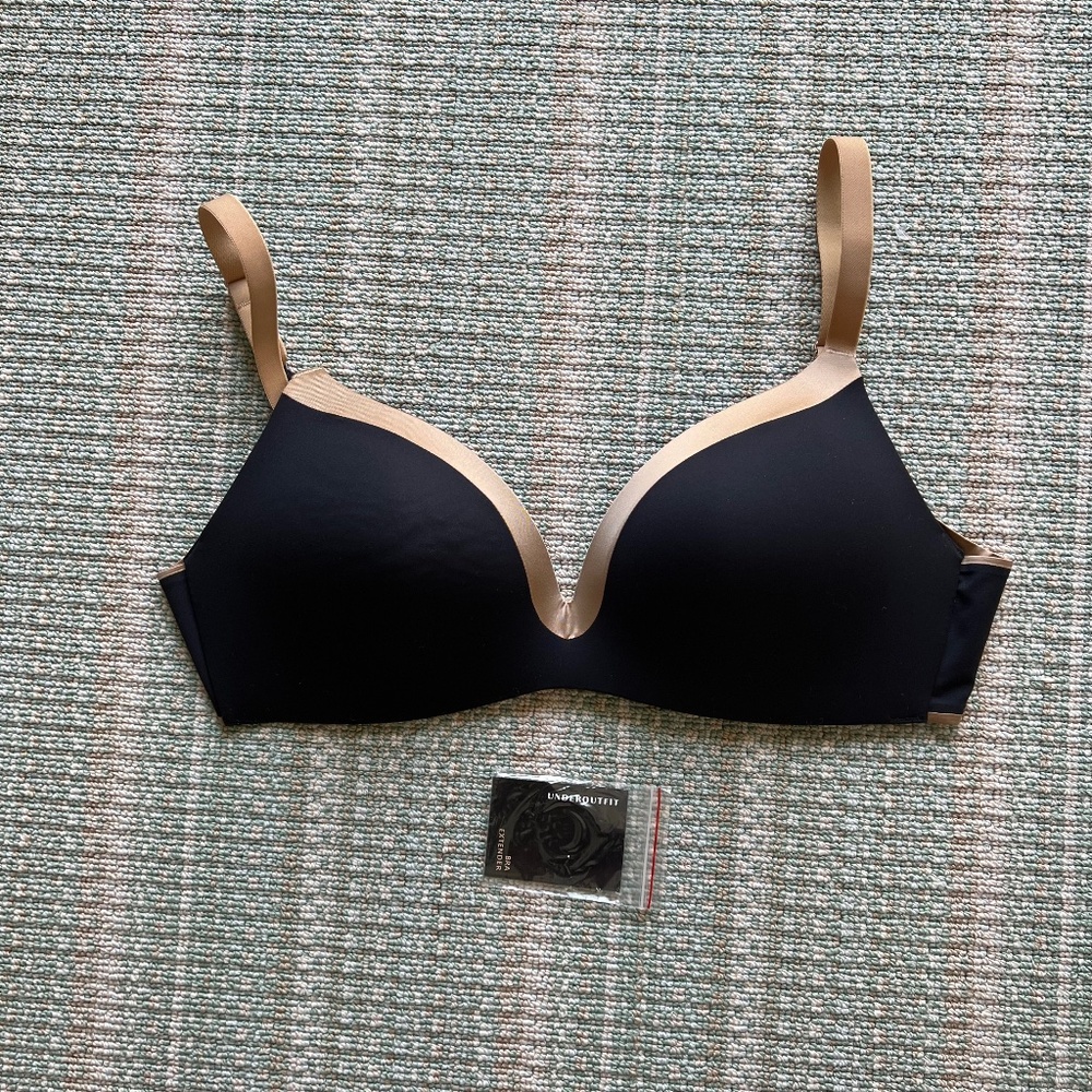 Elegant Black and Tan Bra